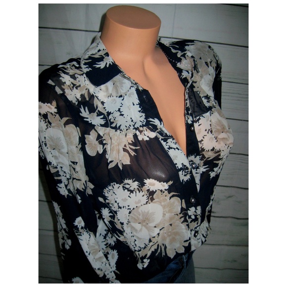 NEW Philosophy Blue Floral Sheer Blouse (M)-Tags removed to wash, never worn! - Picture 3 of 4